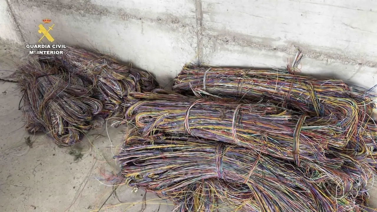 Detenidos 4 empleados de una empresa por robar 7,3 kilómetros de cable de cobre