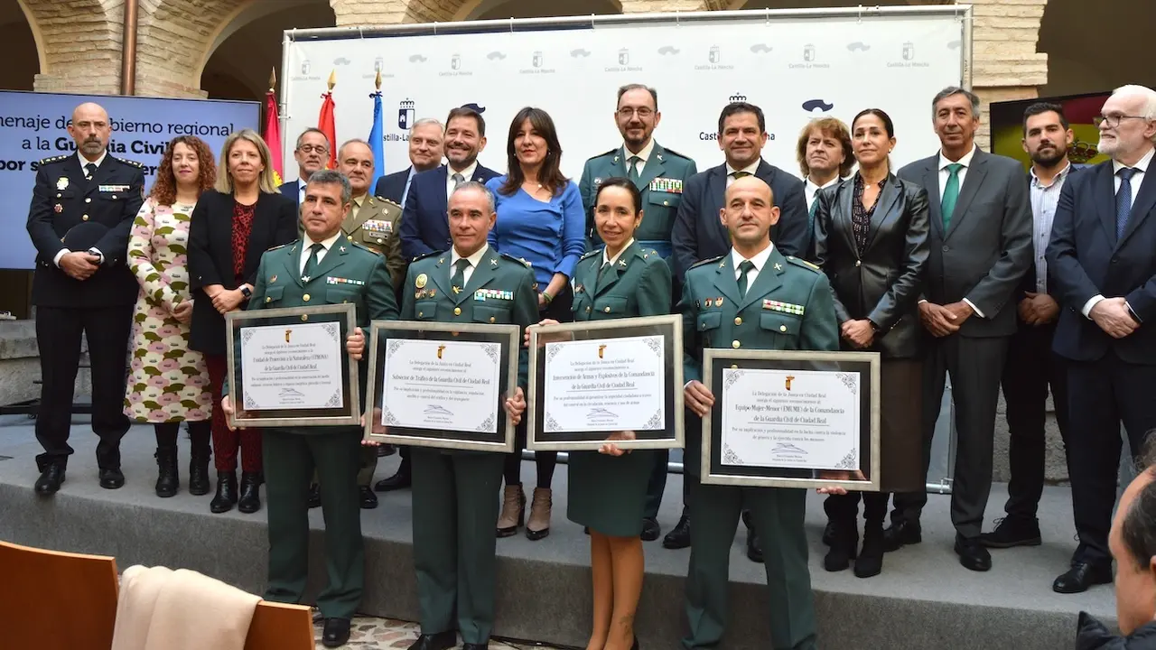La Junta ha rendido homenaje a los 1.200 guardias civiles que hacen de Ciudad Real una de las provincias "más seguras"
