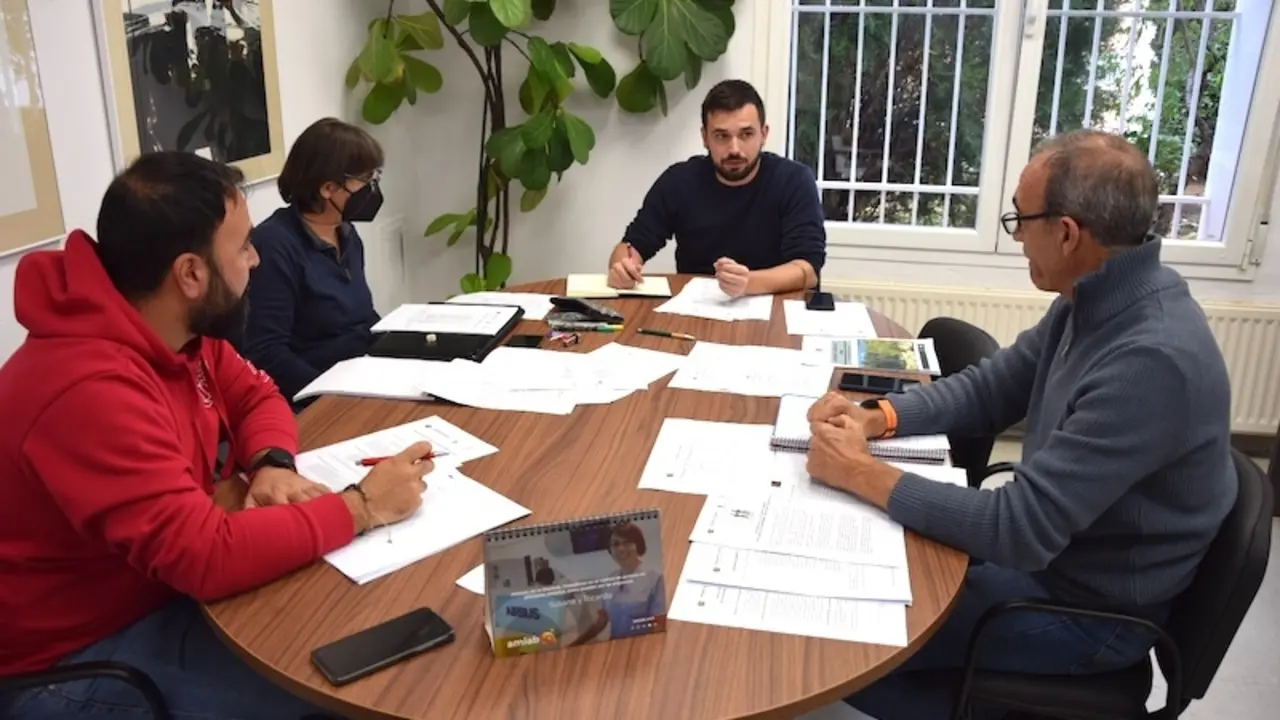 La Diputación de Cuenca y la Federación de Deportes de Montaña de Castilla-La Mancha prepararán un protocolo para el mantenimiento de los senderos