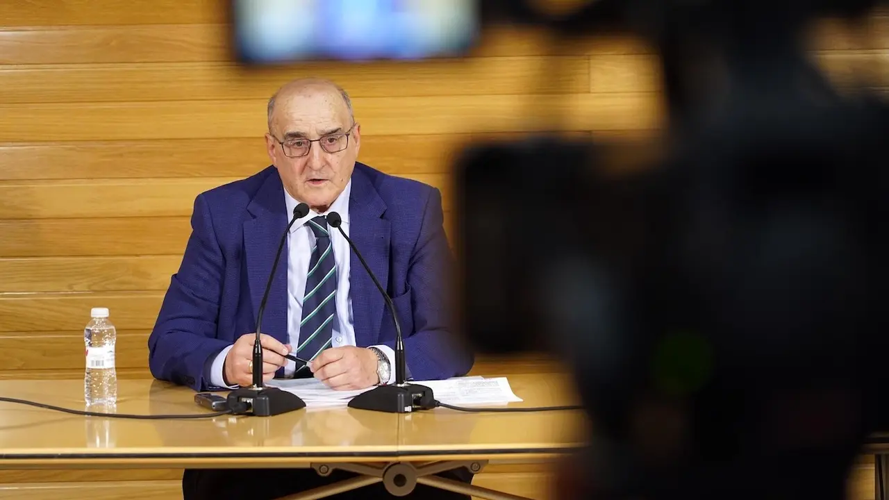 El abogado José Sáez Morga durante la rueda de prensa que ha ofrecido - EP/Alberto Ruiz