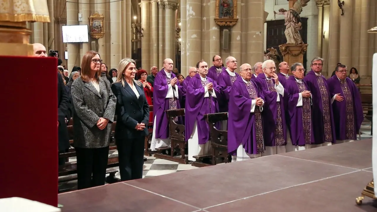 La catedral de Toledo ha dedicado este sábado una misa funeral a todas las víctimas de la catastrófica dana