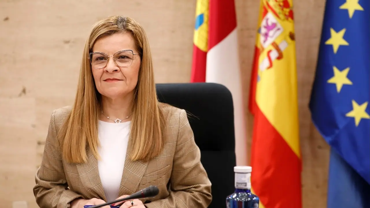 La directora del Instituto de la Mujer, Lourdes Luna, ha comparecido en las Cortes regionales, para dar cuenta del informe de la Ley 4/2018 para una Sociedad Libre de Violencia de Género en Castilla-La Mancha relativo al año 2023
