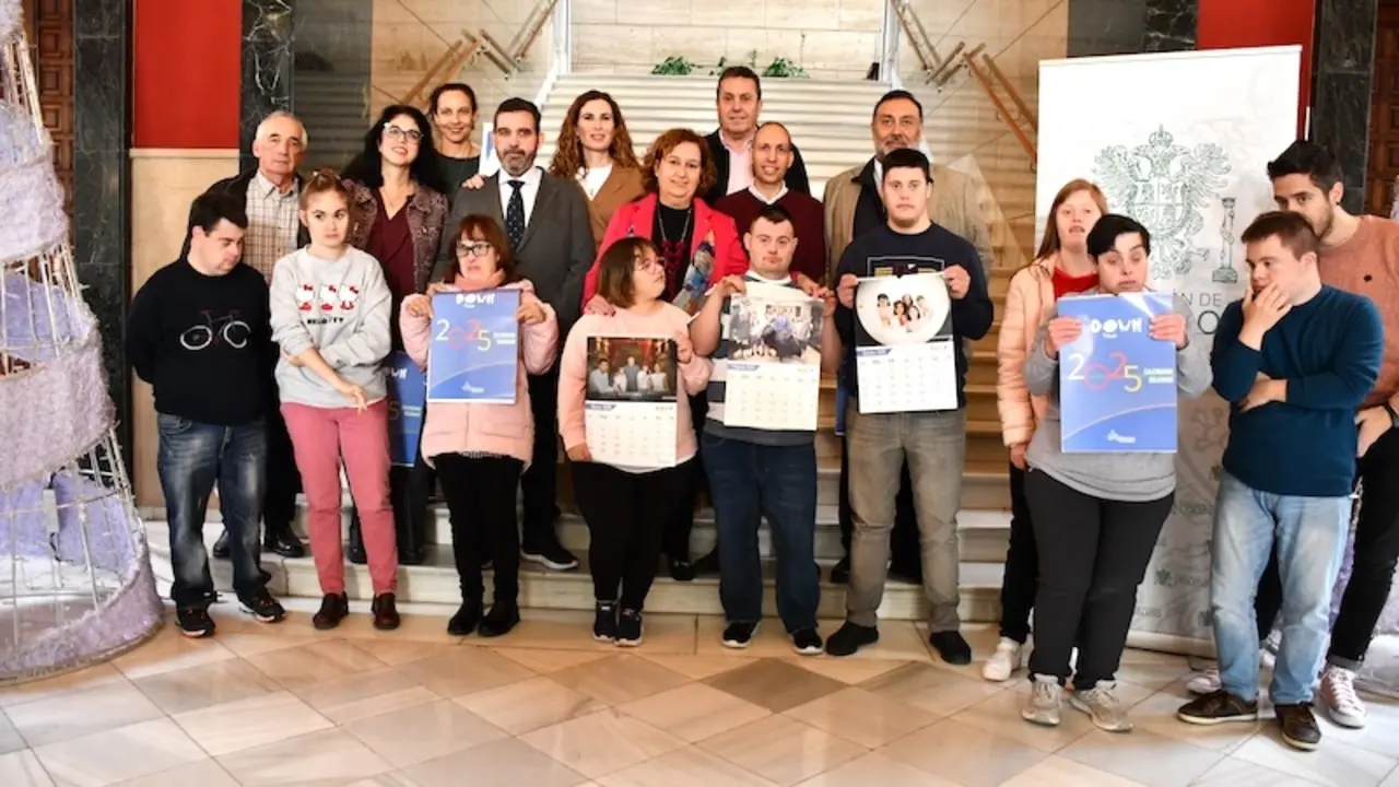Down Toledo pondrá a la venta 4.000 calendarios solidarios para el próximo año