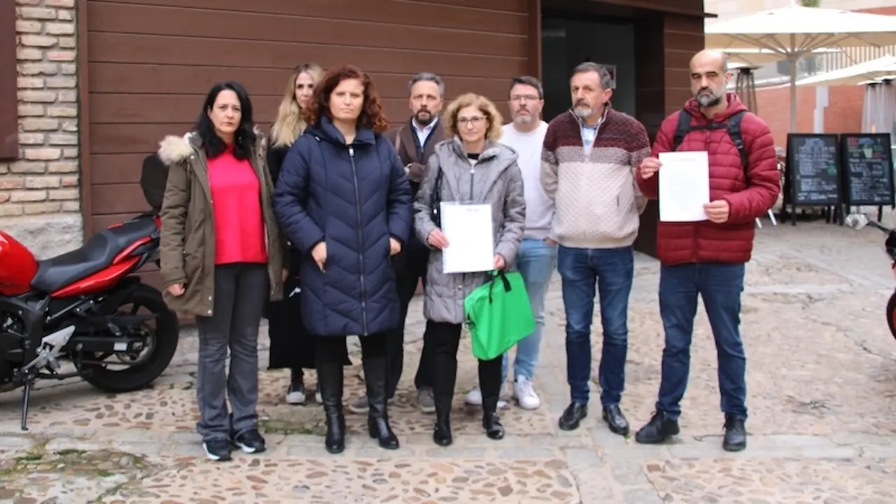 Sindicatos rechazan la ley de simplificación por su "riesgo de privatización"