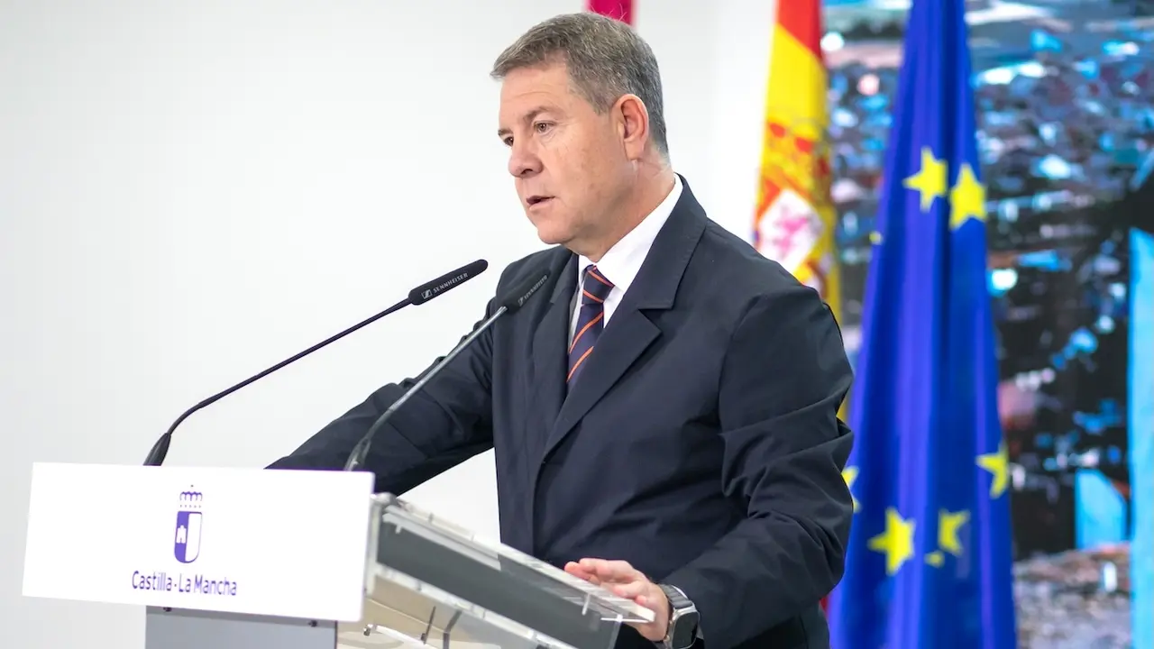 El presidente de Castilla-La Mancha, Emiliano García-Page, ha inaugurado en Consuegra (Toledo) la Escuela Infantil ´Molinitos´
