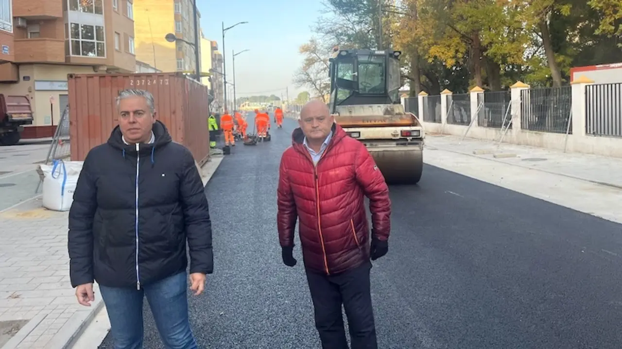 Cortes y reordenación de tráfico en Albacete por el asfaltado de la carretera de BArrax