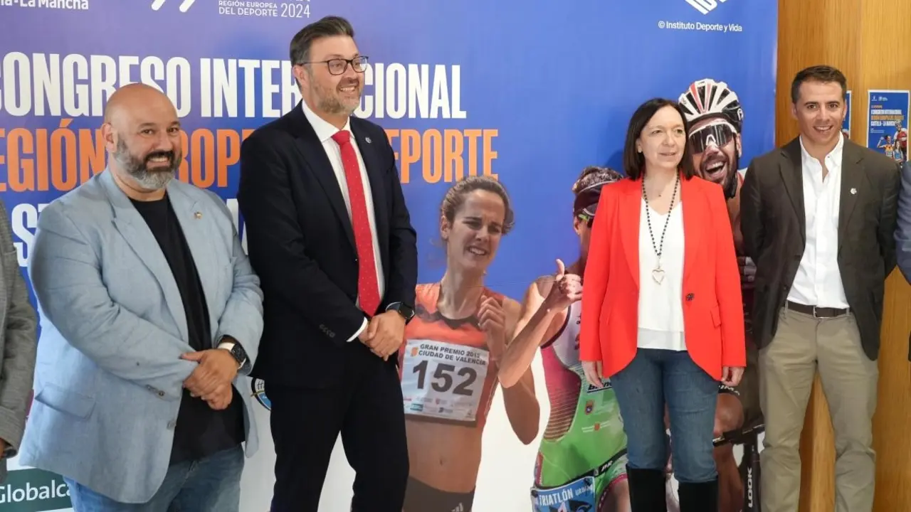 El consejero de Educación, Cultura y Deportes de Castilla-La Mancha, Amador Pastor, ha asistido a la inauguración del I Congreso Internacional ‘CLM RED 2024’ que se celebra en Alcázar de San Juan (Ciudad Real)