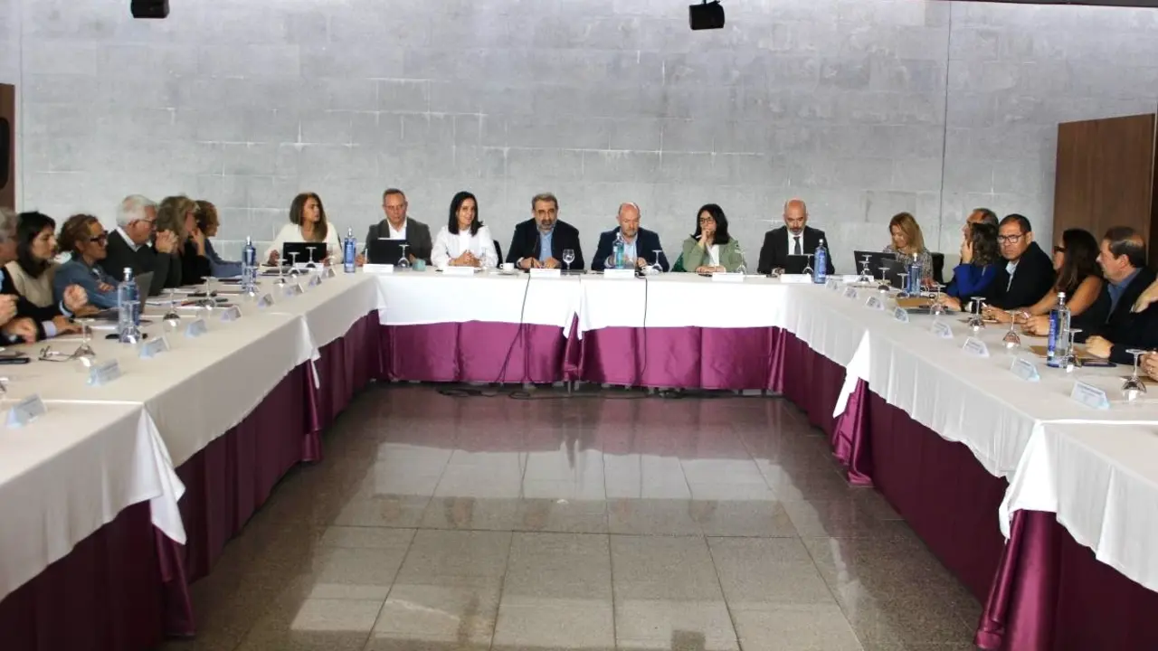 La Consejería de Sanidad ha celebrado una reunión con todos los responsables de las gerencias sanitarias de la Comunidad Autónoma