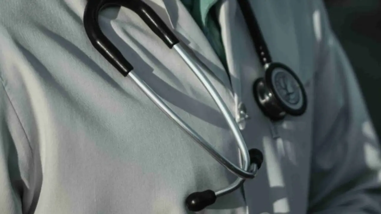 Conmoción por el médico que asesina a sus pacientes: no paran de salir víctimas