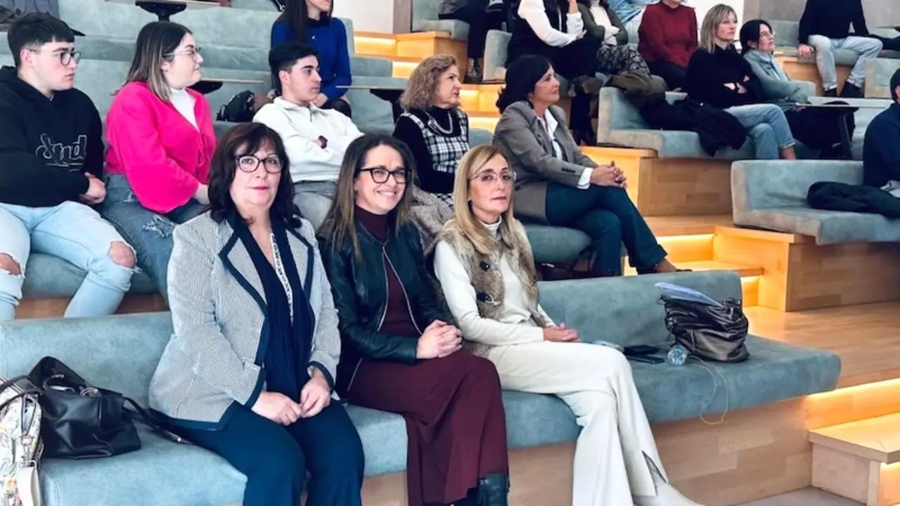 La viceconsejera de Política Agraria Común y Política Agroambiental, Gracia Canales, ha participado en la Jornada final del proyecto ‘En Mancha Júcar Centro nos ponemos en tu lugar’