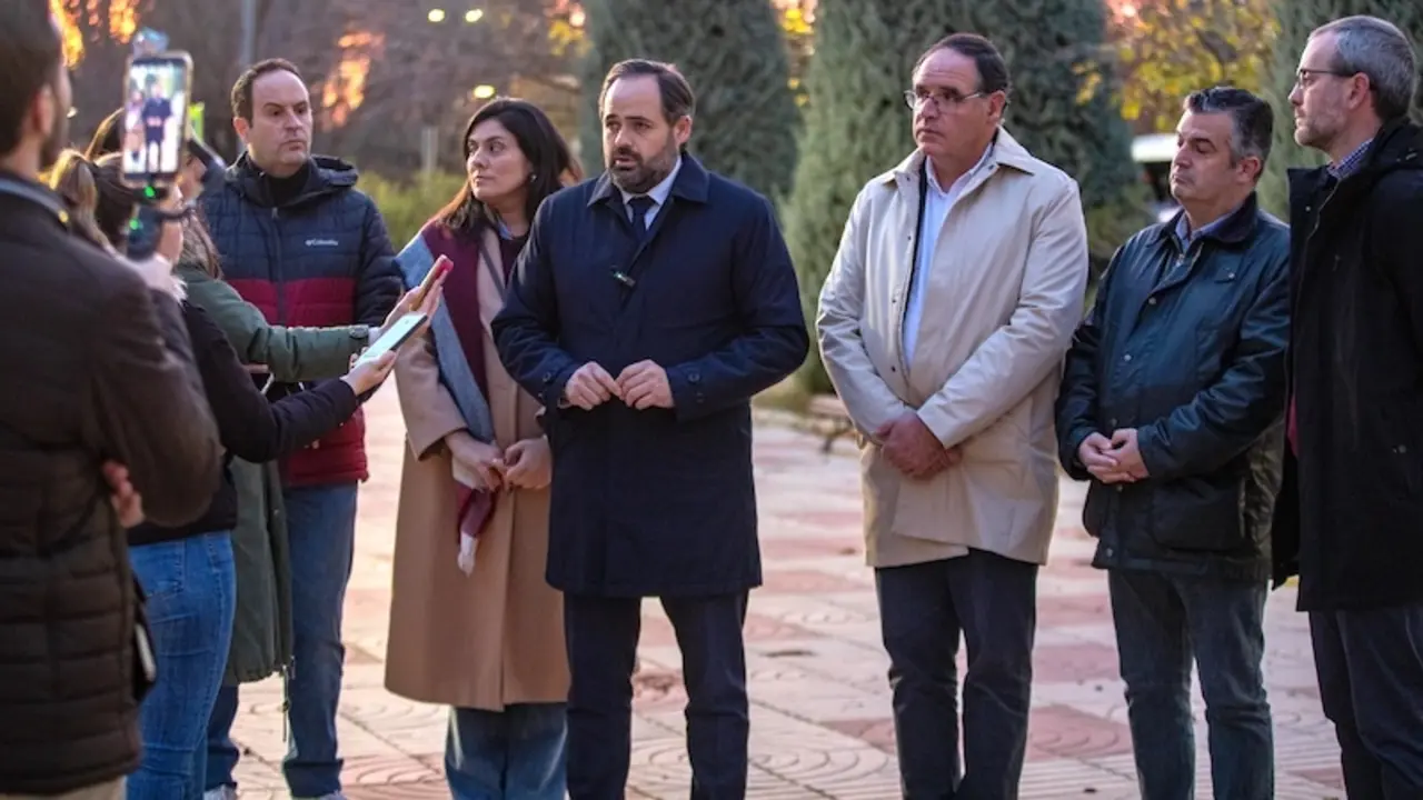 El presidente del PP de Castilla-La Mancha, Paco Núñez, ha informado sobre las enmiendas al presupuesto regional relacionadas con la provincia de Cuenca