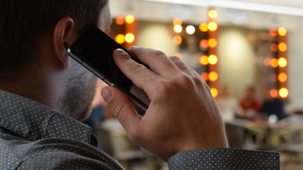 ¿Te llaman para ofrecerte un trabajo? Alerta con esta estafa que está creciendo, llamada, móvil, teléfono,