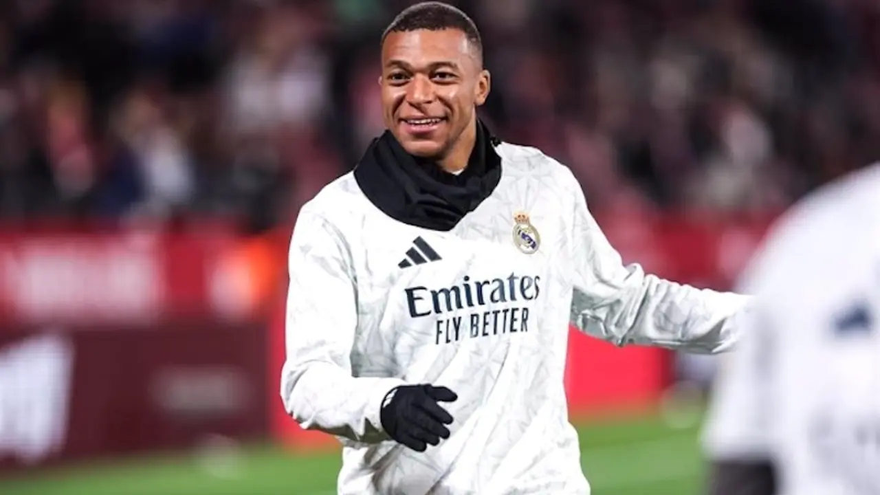 Sale el romance secreto entre Mbappé y una de las cantantes más famosas de España