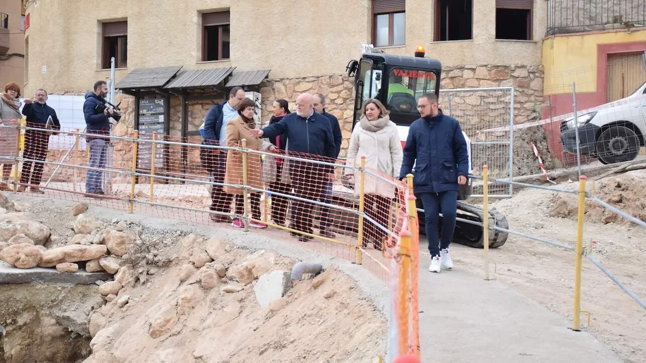 La consejera de Economía, Empresas y Empleo, Patricia Franco, durante su visita a Letur, donde se ha reunido con más de 40 empresas y personas trabajadoras autónomas de la localidad para avanzar en la recuperación de la actividad económica local