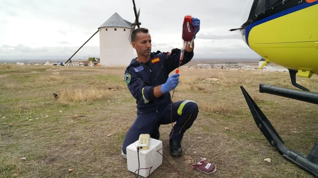 Castilla-La Mancha supera las 100 transfusiones sanguíneas en helicóptero sanitario