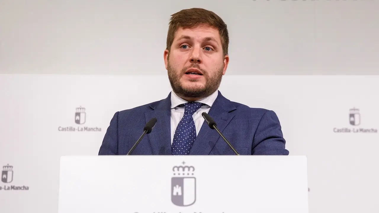 El consejero de Fomento de Castilla-La Mancha, Nacho Hernando, ha informado en rueda de prensa de asuntos de su departamento abordados en el Consejo de Gobierno