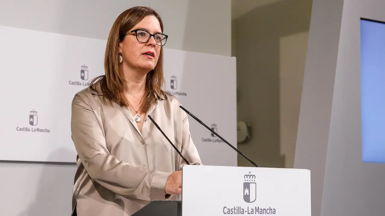 La consejera portavoz del Gobierno de Castilla-La Mancha, Esther Padilla, ha informado en rueda de prensa de los asuntos del Consejo de Gobierno