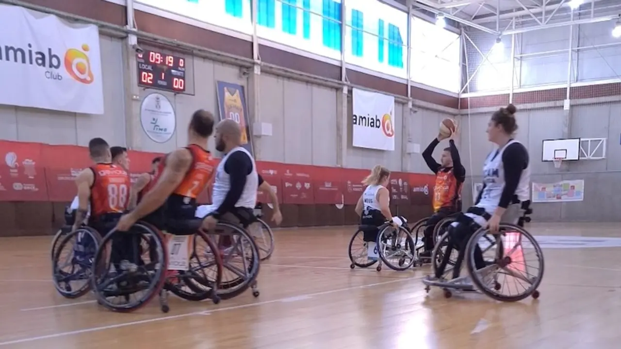 El BSR Amiab Albacete despide el 2024 con una victoria frente a UCAM Murcia (76-60)