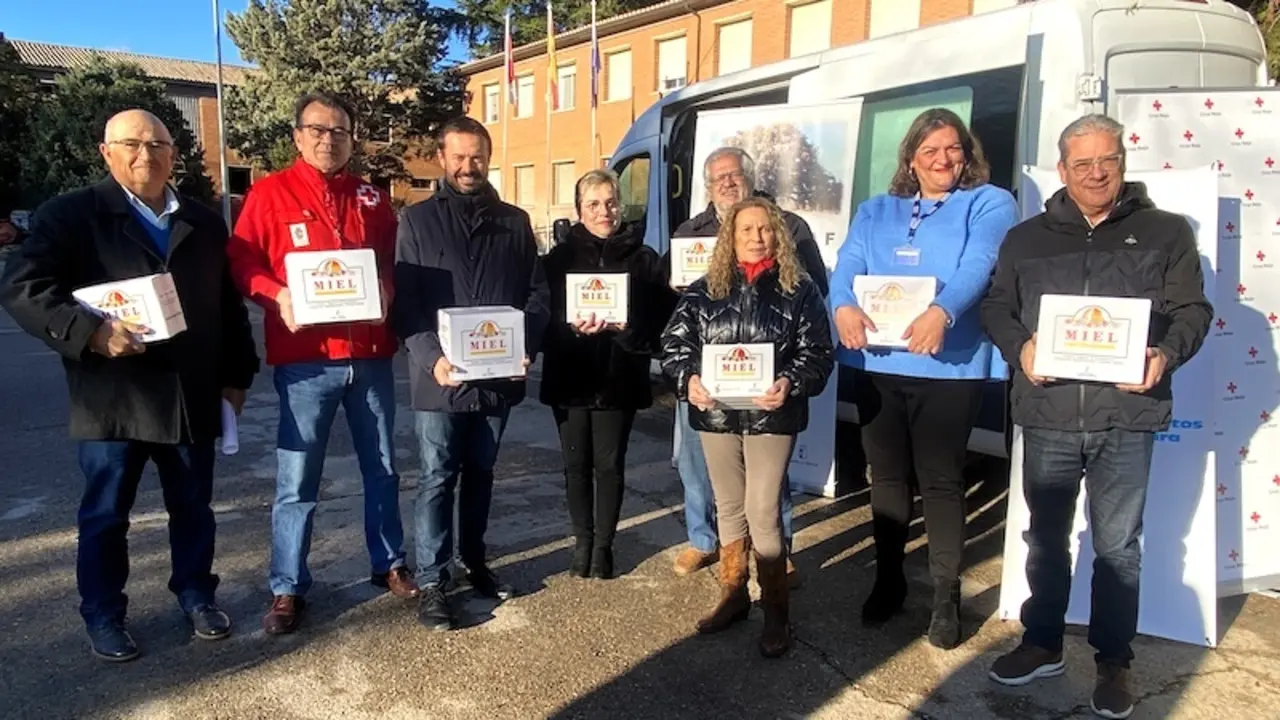 La Junta dona 180 kilos de miel del Centro Apícola de Marchamalo a entidades sociales