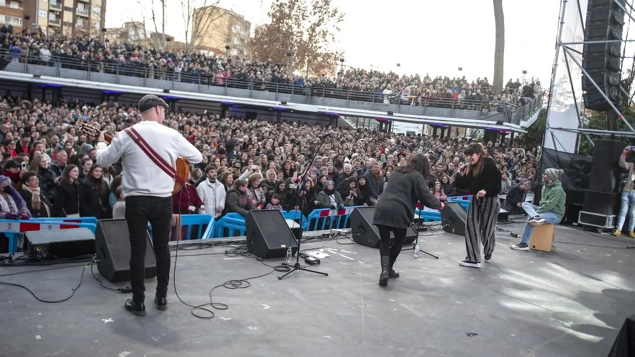 Rozalén encabeza un desfile de solidaridad en el concierto benéfico 'Albacete X Letur' - EP/Víctor Fernández