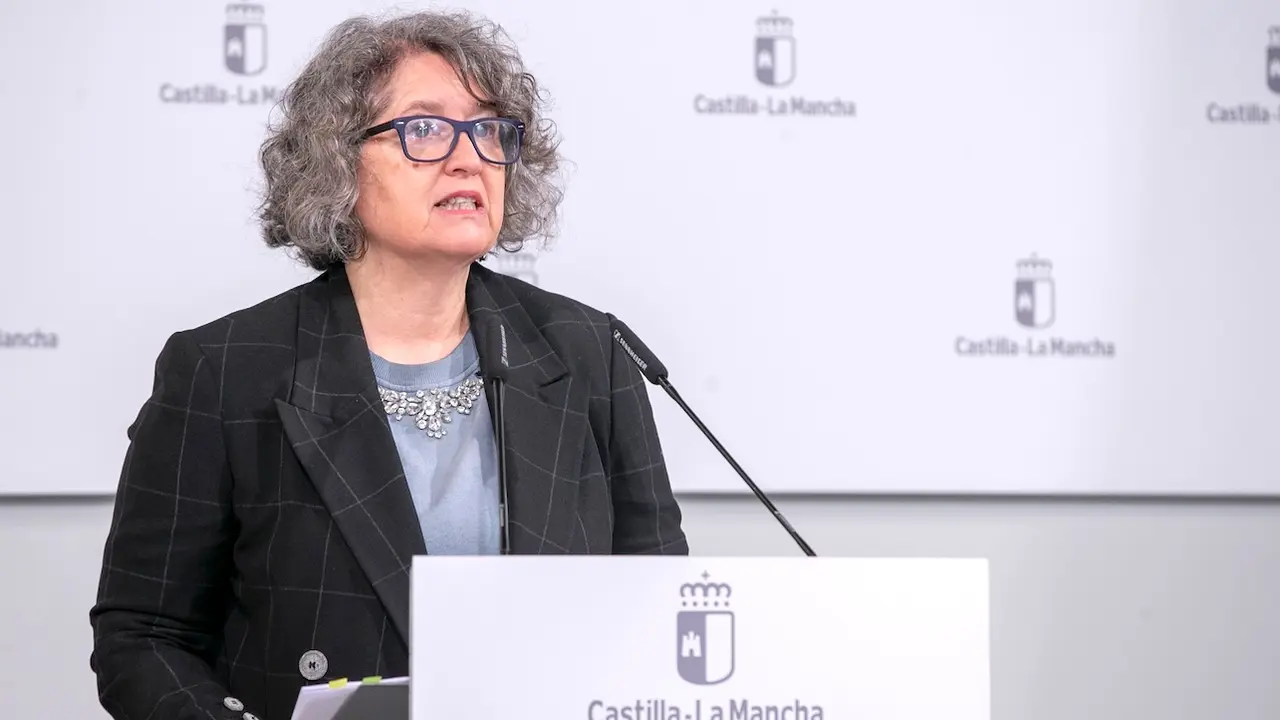 La consejera de Desarrollo Sostenible de Castilla-La Mancha, Mercedes Gómez, ha informado en rueda de prensa de asuntos de su departamento abordados en el Consejo de Gobierno