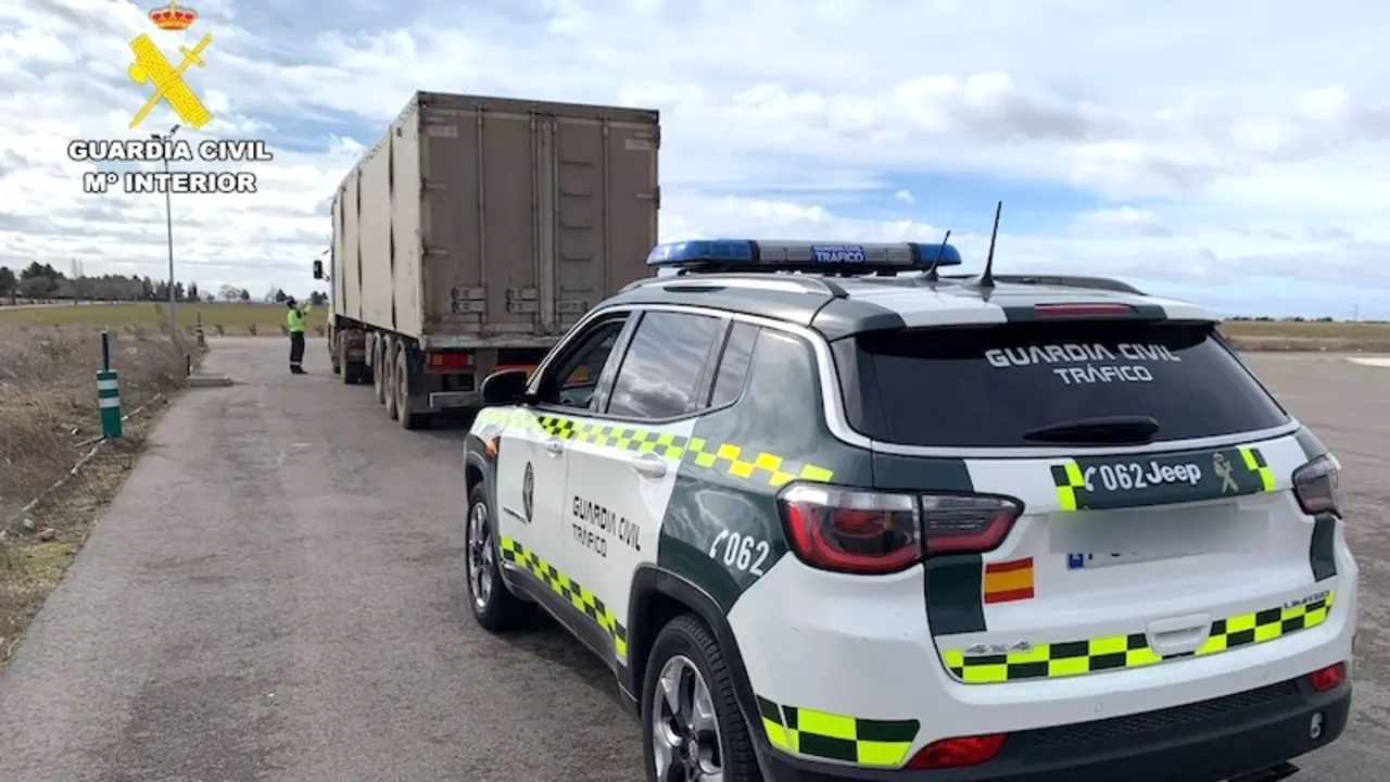 Investigan en Albacete a un camionero que sextuplicaba la tasa de alcohol, camión,