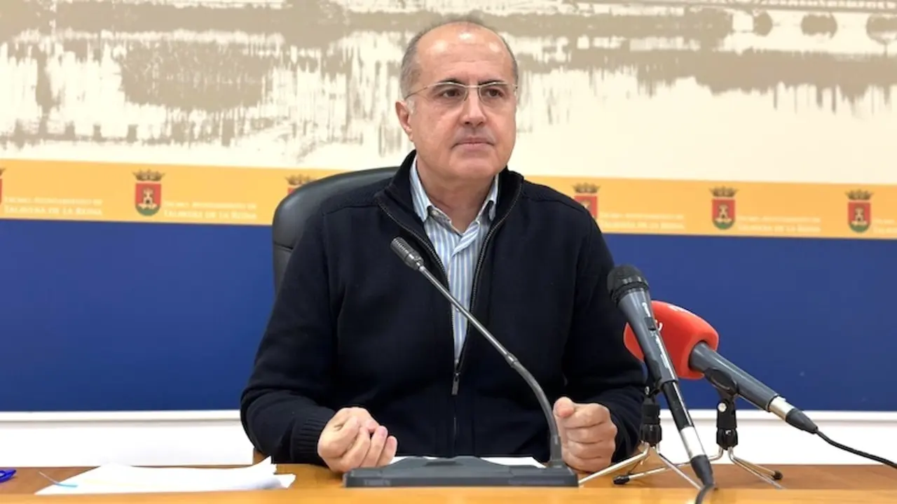 El portavoz del equipo de Gobierno del Ayuntamiento de Talavera de la Reina (Toledo), Jesús García-Barroso, ha informado de los asuntos de la Junta de Gobierno Local