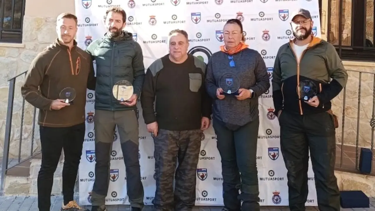 José Manuel Ruiz y Dolores Abellán, campeones autonómicos de caza de becadas