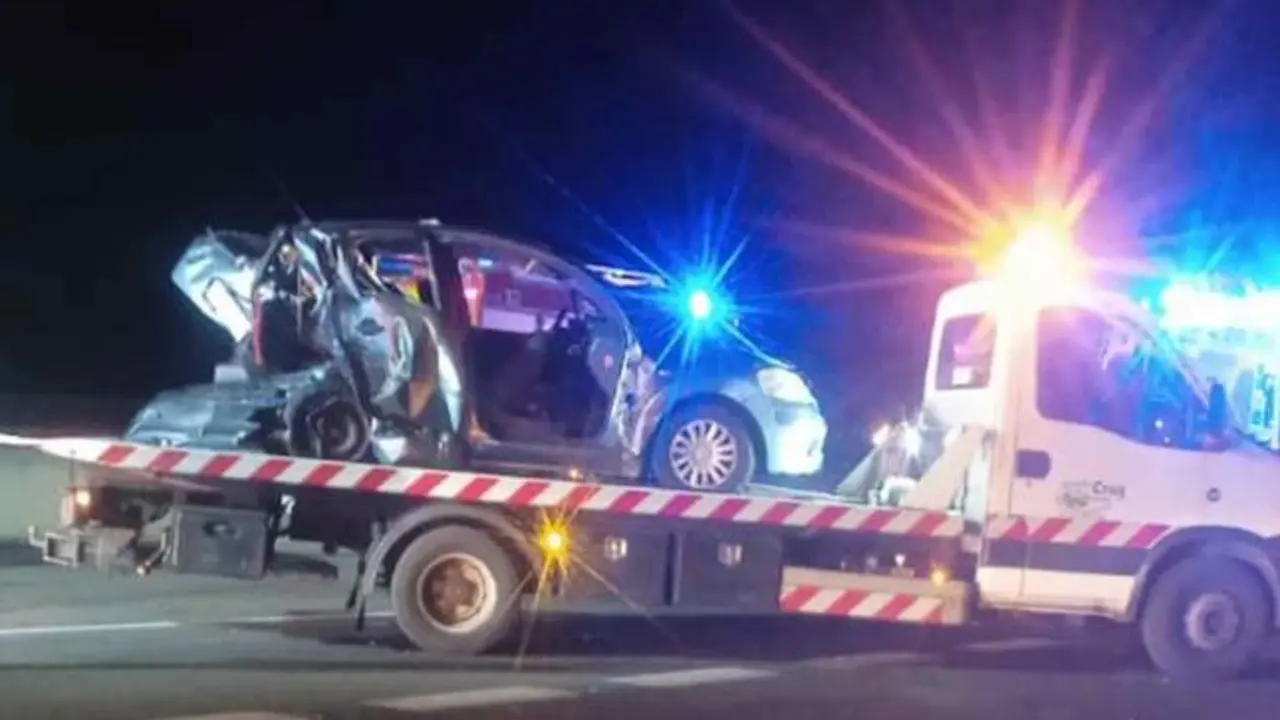 Al menos ocho heridos, alguno crítico, en un grave accidente entre dos turismos