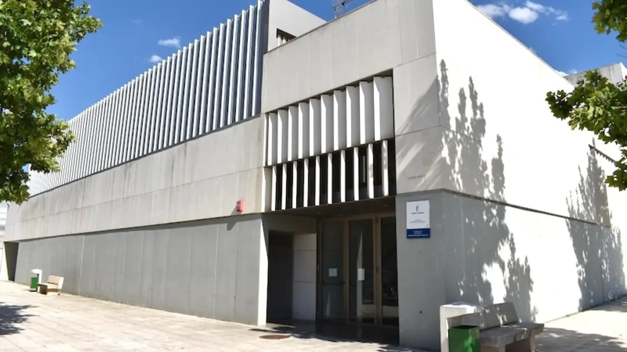 En la imagen de archivo la sede de la Escuela de Administración Regional en la ciudad de Toledo