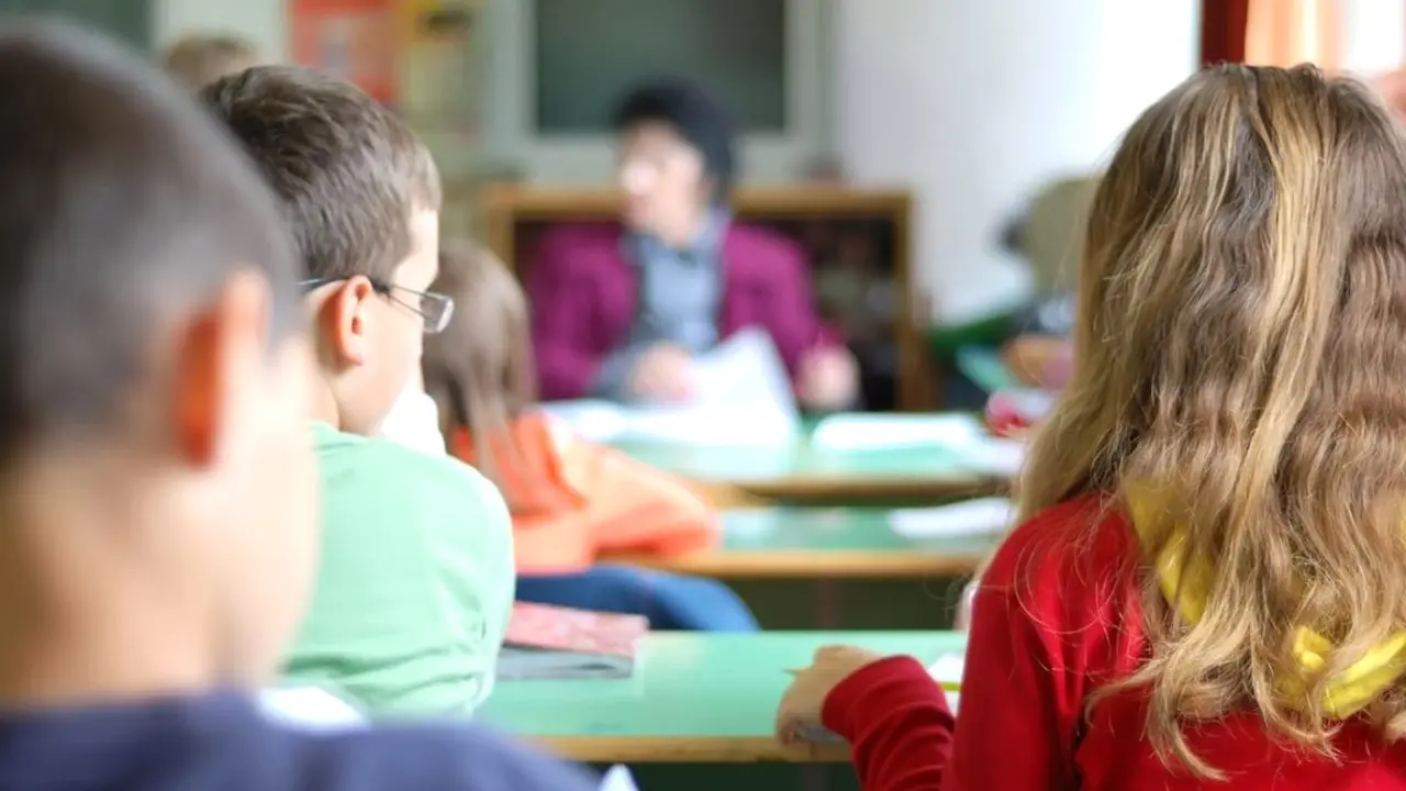 alumnos, educación, clase, colegio, profesor, docentes, profesores, profesora, educación concertada, centro concertado
