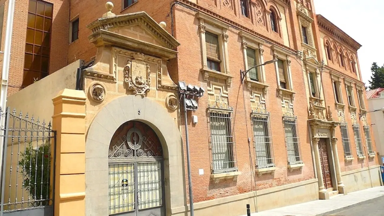 El Ayuntamiento de Guadalajara adquiere el antiguo edificio de Correos