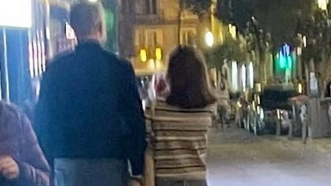 Las “extravagantes” vacaciones secretas de Felipe y Letizia: problema en Zarzuela