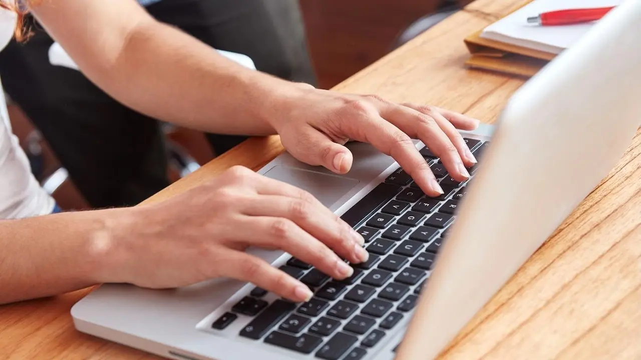 docentes, formación, teletrabajo, FP, prueba, examen, ordenador, internet, conectividad, digitalización,