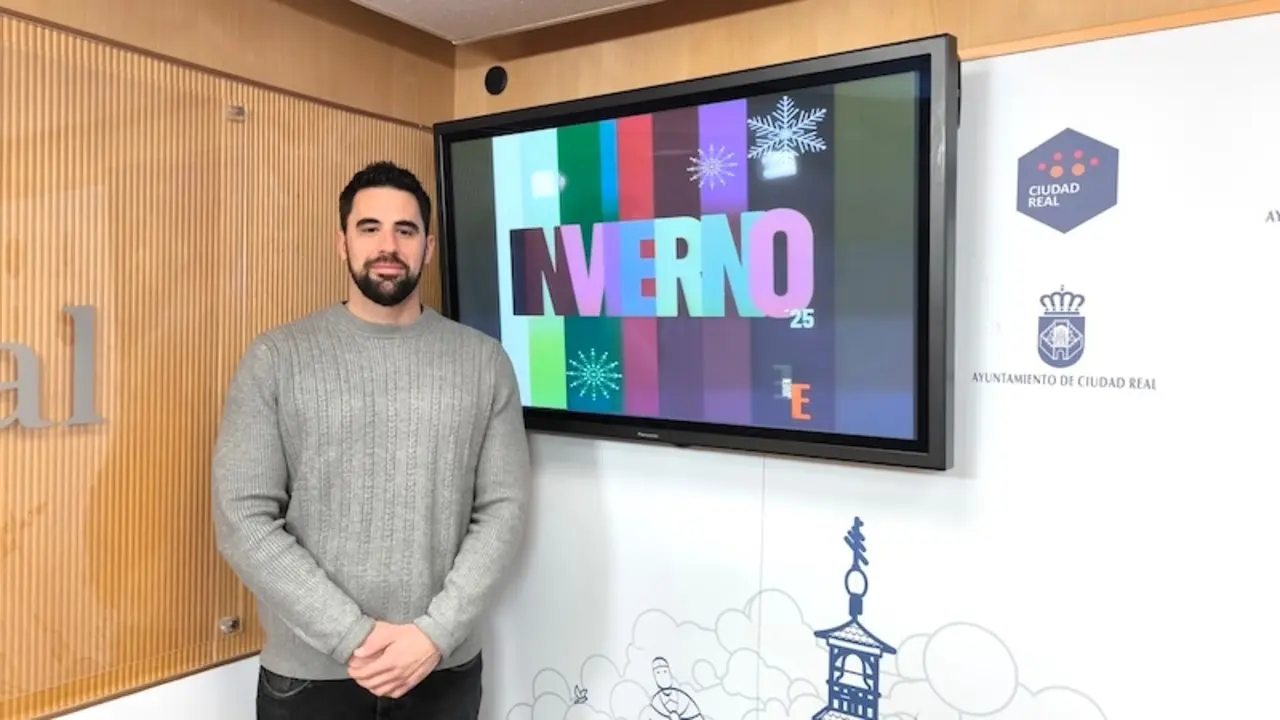 El concejal de Juventud de Ciudad Real, Pau Beltrán, ha presentado la agenda Invierno Joven 2025