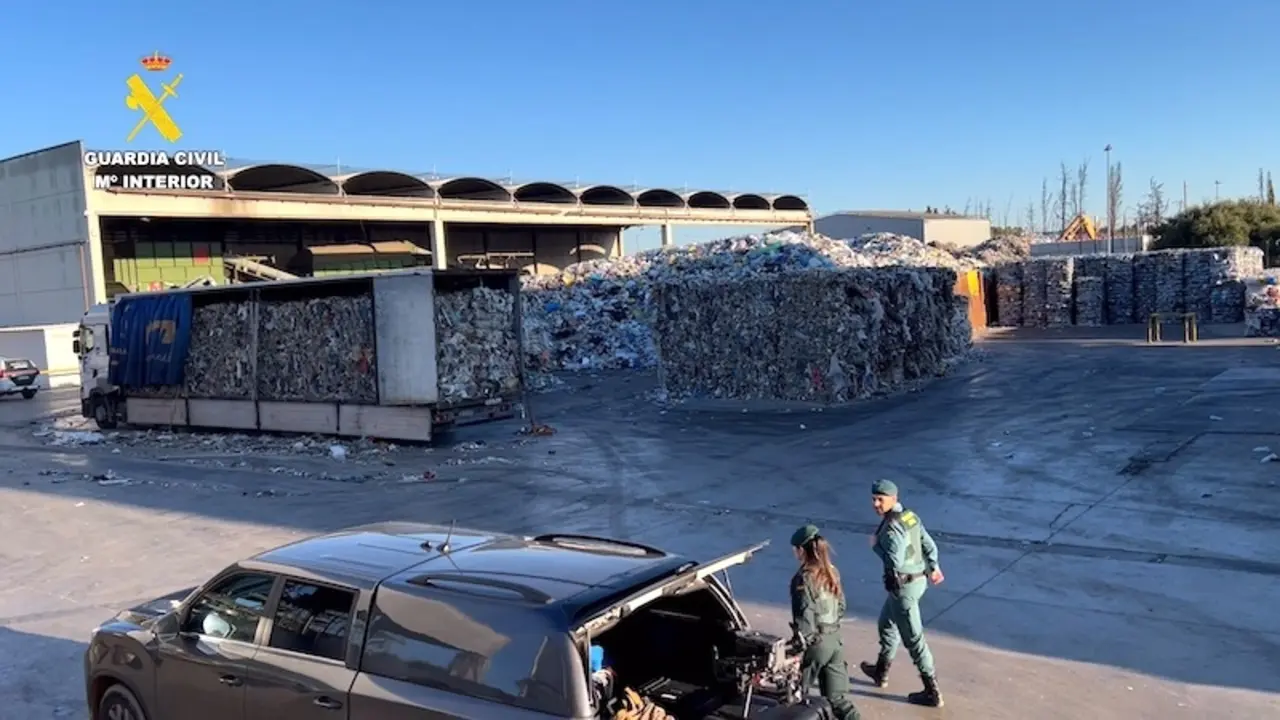 Cae una red que vertía ilegalmente en Cuenca residuos peligrosos de Italia