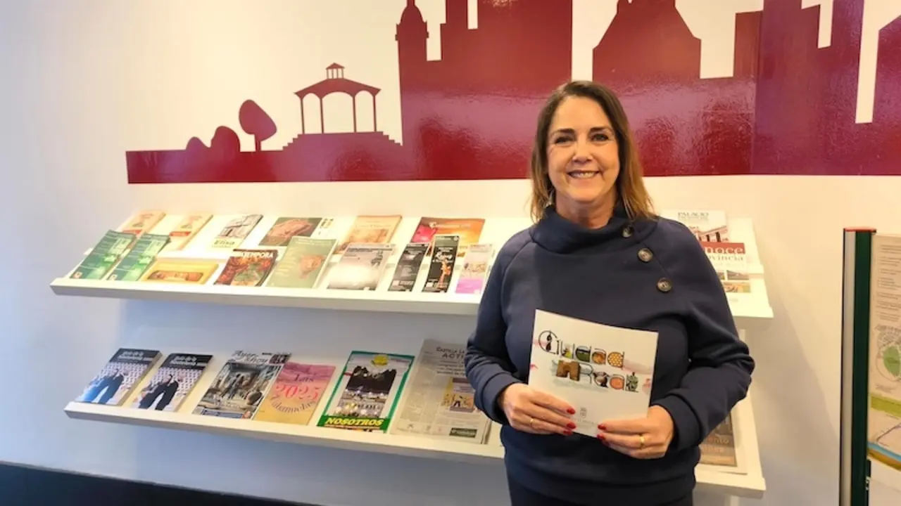 La concejal de Turismo del Ayuntamiento de Ciudad Real, Cristina Galán, ha informado sobre la presencia de la ciudad en Fitur 2025
