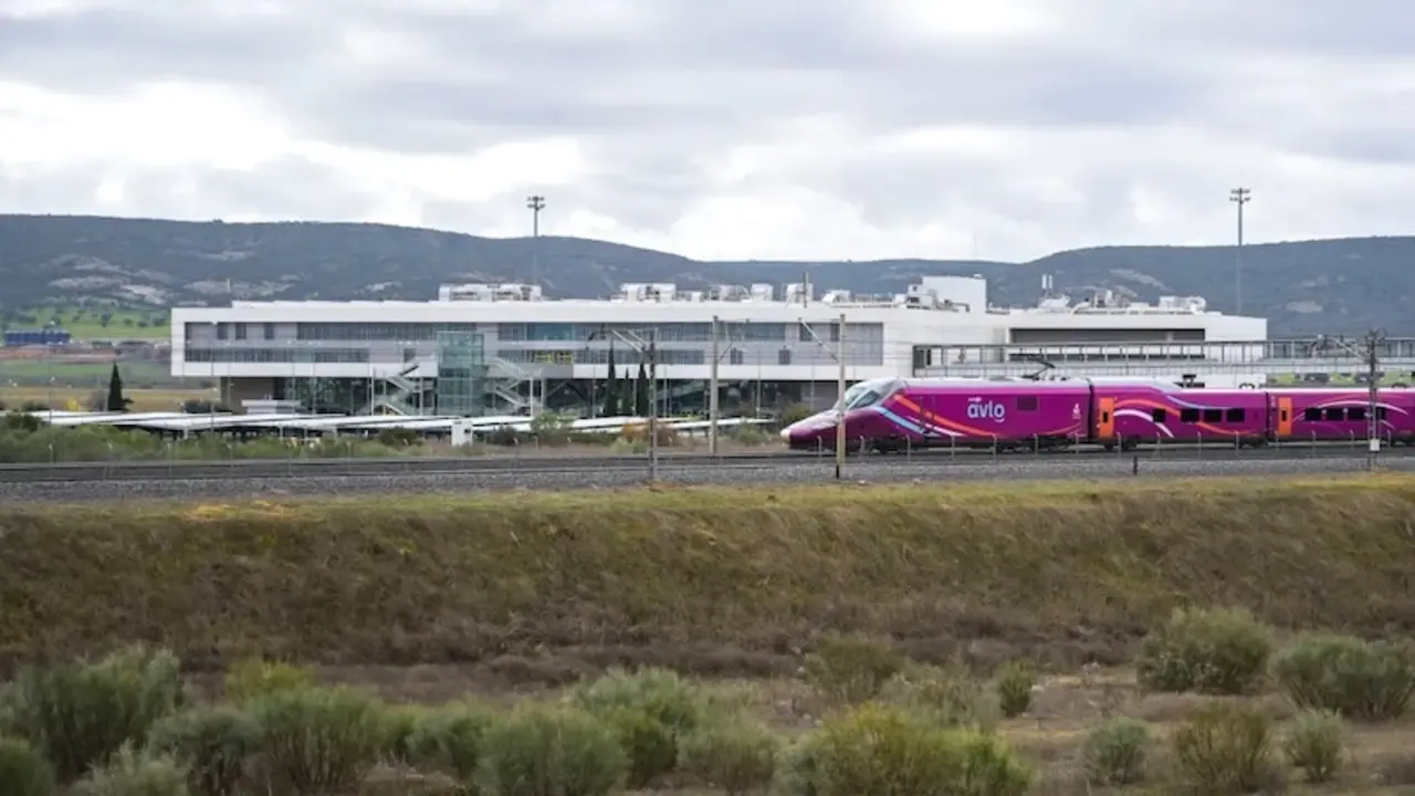 El aeropuerto de Ciudad Real gestiona con AESA y Aviación Civil poder operar en uso mixto - EFE/Jesús Monroy