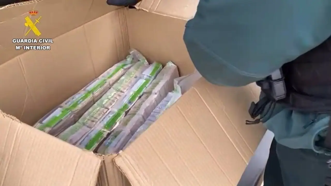 Detenido un hombre que transportaba 35 kilos de hachís en un vehículo en Chinchilla (Albacete)