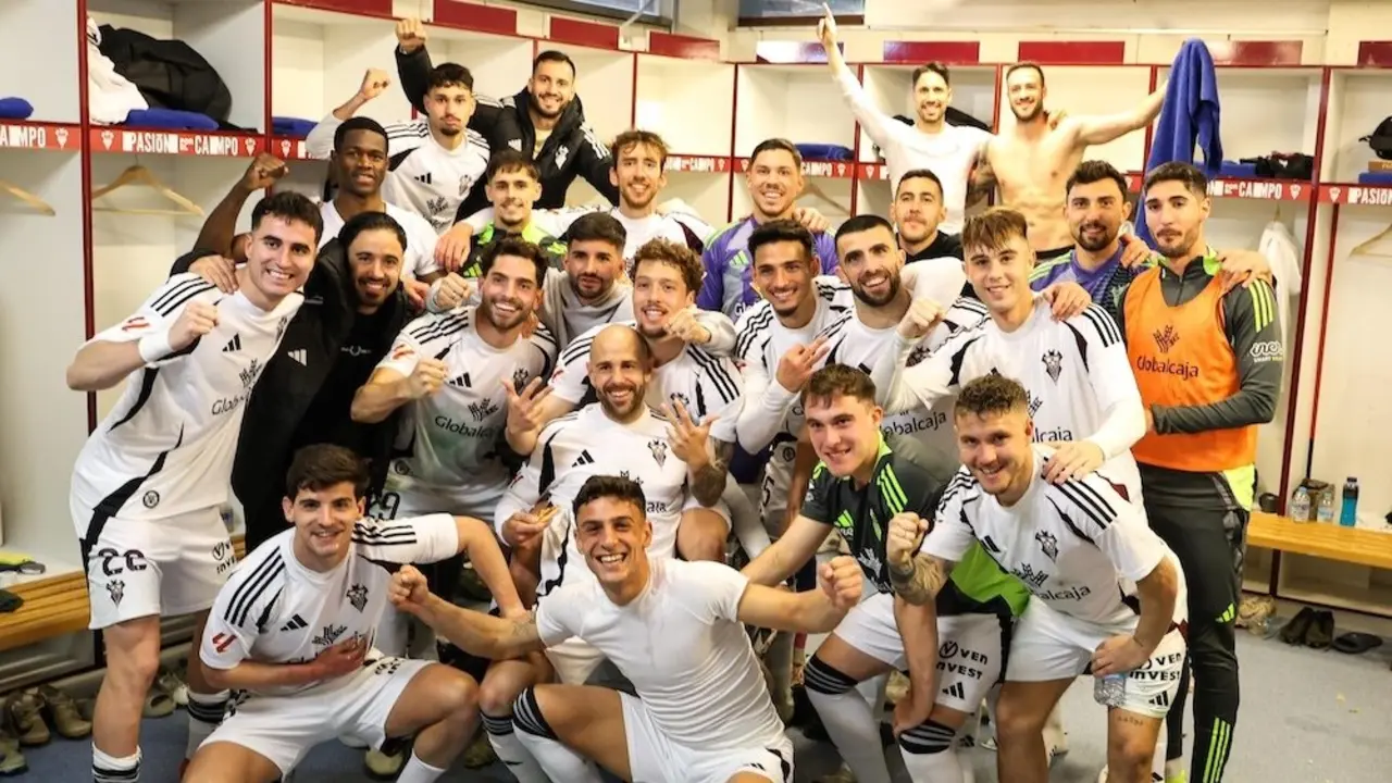 El Albacete Balompié pone fin a la racha de catorce jornadas sin perder del Almería (2-1)