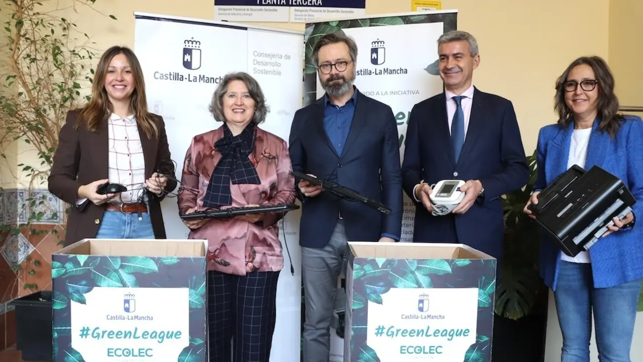 La campaña 'Greenleague' de recogida de residuos llega a 13 centros de la Junta
