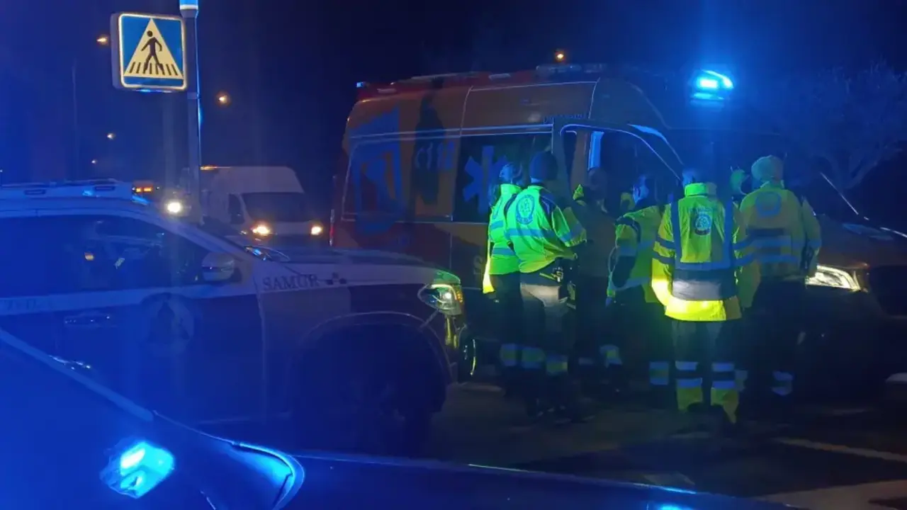 En la imagen de archivo efectivos de emergencias movilizados ante un atropello, accidente de tráfico, heridos, ambulancia, reyerta,&amp;nbsp;