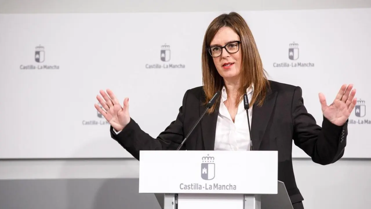 La consejera portavoz del Gobierno de Castilla-La Mancha, Esther Padilla, ha informado en rueda de prensa de los asuntos del Consejo de Gobierno