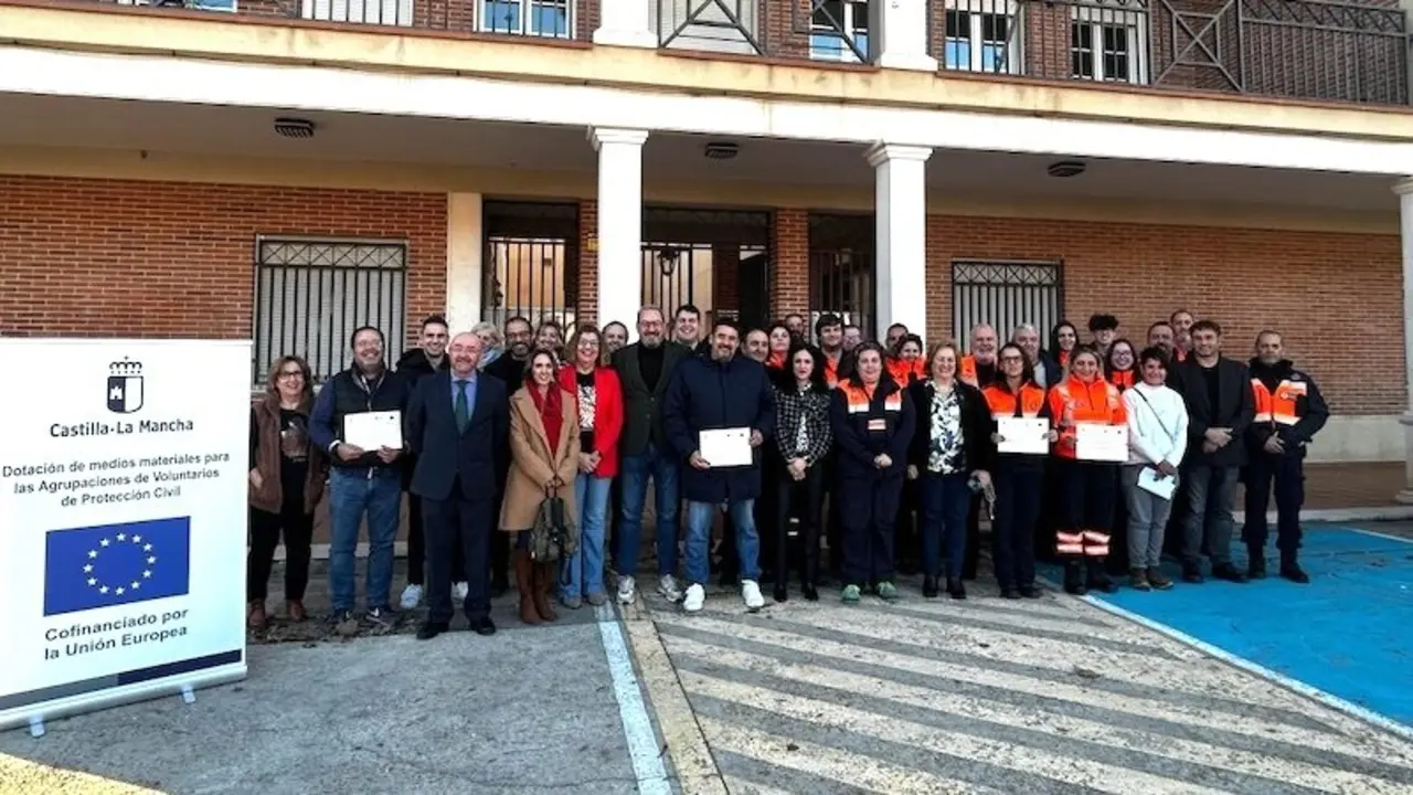 La Junta reparte nuevo material para Protección Civil en 22 municipios de Guadalajara