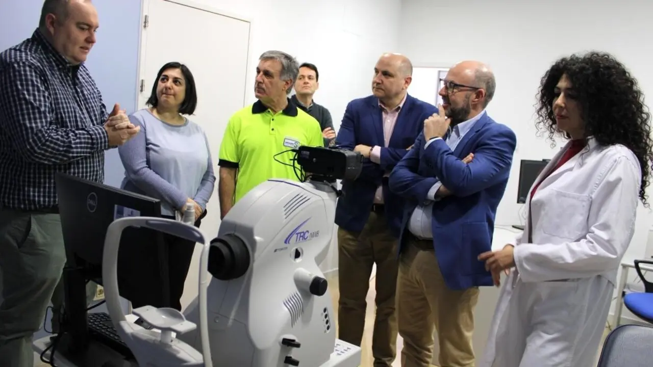 El director gerente del Sescam, Alberto Jara, ha visitado el Centro de Salud de Almagro (Ciudad Real), para conocer el desarrollo del Plan Regional de Prevención de la Ceguera