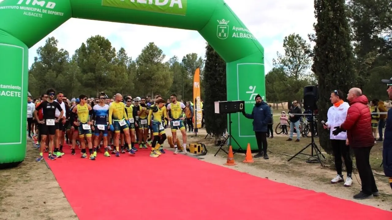 350 personas se dan cita en la VIII edición del Ducross 'Ciudad de Albacete'