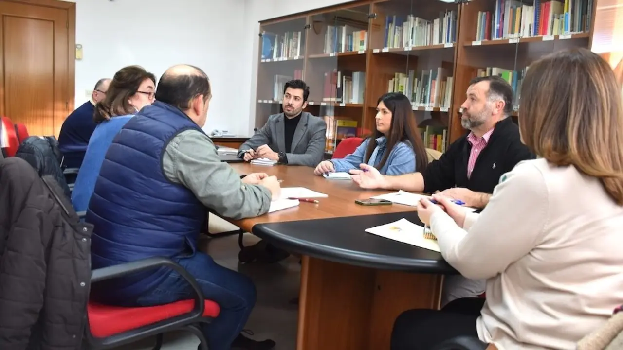 La Diputación y los GDR destacan las oportunidades laborales que ofrece Cuenca