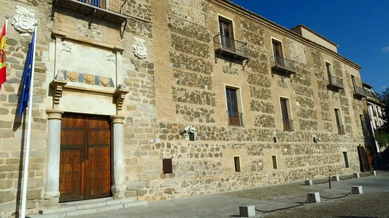 En la imagen de archivo el Palacio de Fuensalida de Toledo, sede de la Presidencia del Gobierno de Castilla-La Mancha