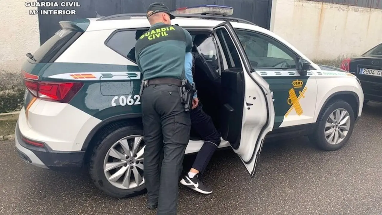 Dos detenidos por tráfico de drogas en Santa Olalla (Toledo) y aprehendida cocaína