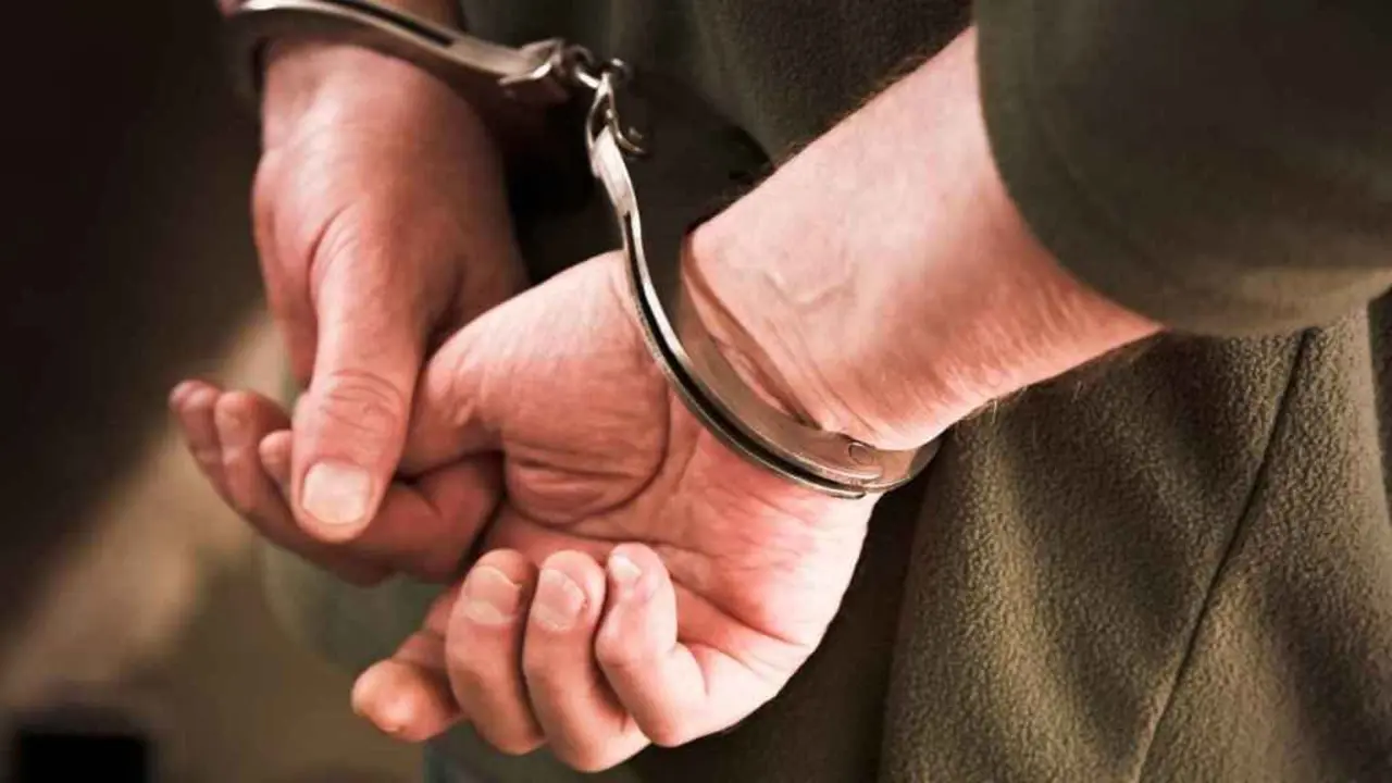 detenidos, esposas, detención, delincuente,